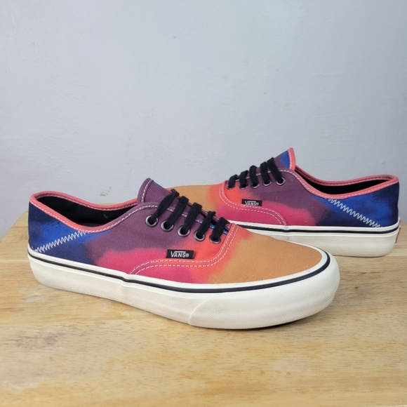 Vans authentic, Multicolor Ombre, Sunset Fade, Unisex Size : 9.5 (BARELY WORN) - Picture 2 of 16